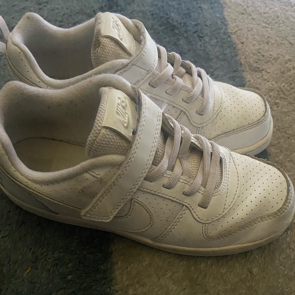 Nike white boy sneakers - Picture 1 of 2